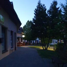 Heineken Söröző Komárom - Külső kép