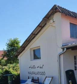 HelloHal Halfalatozó