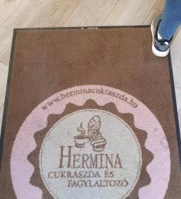 Hermina Cukrászda & Fagylaltozó
