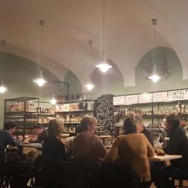 Hetedik Lépcső Craft Söröző & Cseh Szaküzlet, Budapest - Belső