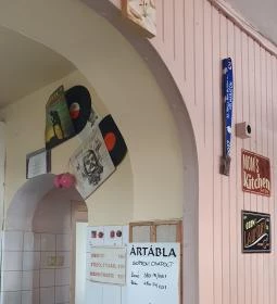 Hörpintő Söröző