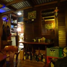 Hunnia Art Bisztró, Budapest - Belső