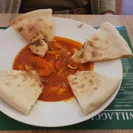 Il Villaggio, Csabdi - Étel/ital