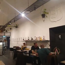 Inga Kultúrkávézó, Budapest - Egyéb