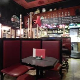 Isolabella Café & Pub, Budapest - Belső