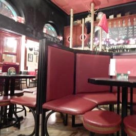 Isolabella Café & Pub, Budapest - Belső