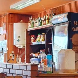 Italbolt, Abaújszántó - Belső