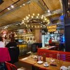 Jamie's Pizzeria - Gozsdu Udvar Budapest - Belső