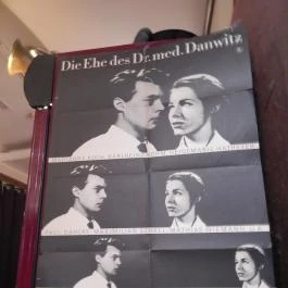 Jedermann, Budapest - Belső