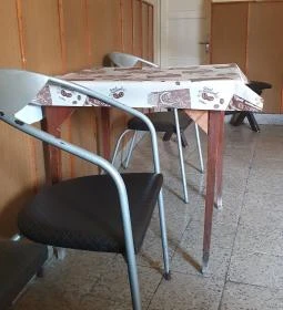 'Jobb mint otthon' Presszó