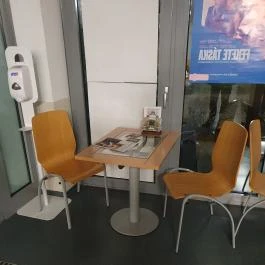 Jókai Mozi büfé Komárom - Belső