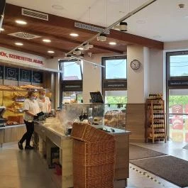 Jókenyér Ludwig & Mentesi (Budakeszi), Budakeszi - Belső