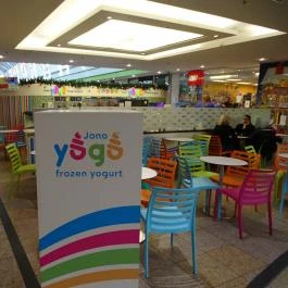 Jono Yogo Önkiszolgáló Frozen Yogurt Bár - Árkád Budapest - Belső