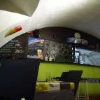 Józsi Bácsi Borozója Budapest - Belső