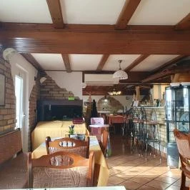 Judit Étterem, Borozó & Panzió, Hajós - Egyéb