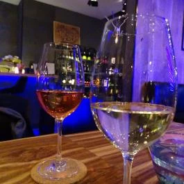 Judy's Wine Bar, Budapest - Étel/ital
