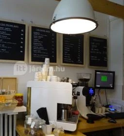 Juicy + Budapest Bagel