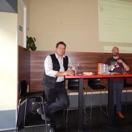 Kadarka Borbár & Borkereskedés, Budapest - Belső