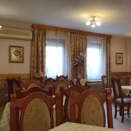 Kaiser Étterem & Söröző Karcag - Belső