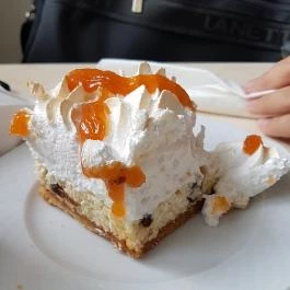 Kálmán Cukrászda Zsámbék - Étel/ital