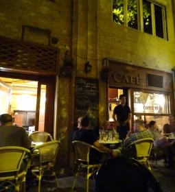 Kamara Café & Bistro