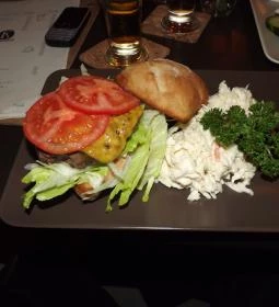 Kandalló Kézműves Pub