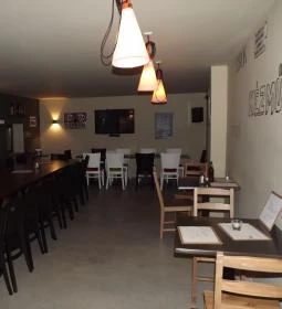 Kandalló Kézműves Pub