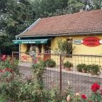 Karaván Kávézó Nagycserkesz - Külső kép