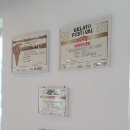 Karl Kávézó Fagylaltozó Dunaharaszti - Egyéb