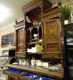 Karolina Fűszerkert Étterem