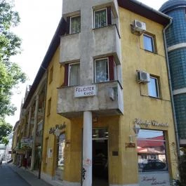 Károlyi Cukrászda Nyíregyháza - Külső kép