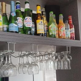 Kávézó & Koktélbár, Abádszalók - Egyéb