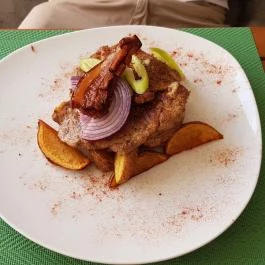 Kavics Grill Étterem Velence - Étel/ital