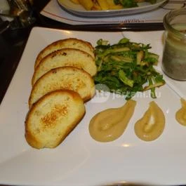 Kedvenc Bisztró Budapest - Étel/ital