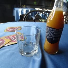 Kedves Eszpresszó, Cegléd - Étel/ital