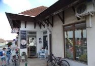 Kedves Pöttyös Kávéház Mezőkövesd