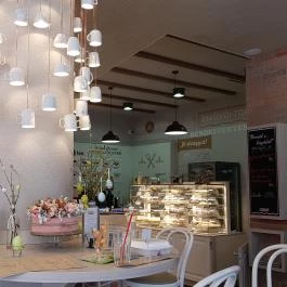 Kemenes Cukrászda & Bisztró, Biatorbágy - Belső