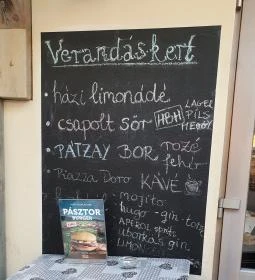 Kenyeres Birtok Legelő