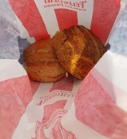 Kenyérsziget és kávézó