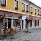 Kereskedőház Étterem és Kávézó Szentendre - Külső kép