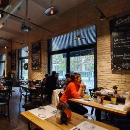 A Kert Bisztro, Budapest - Belső