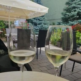 Kert Cafe Fagylaltozó és Kávézó, Füzesabony - Étel/ital