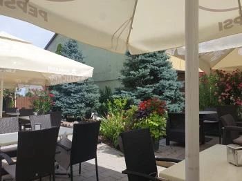 Kert Cafe Fagylaltozó és Kávézó Füzesabony