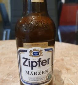 Keszi-Center Kávézó & Söröző