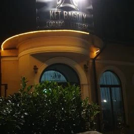 Két Bagoly Étterem Várpalota - Külső kép