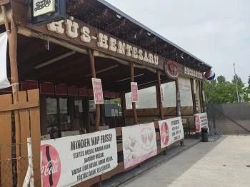 Két Kakas Hús-Hentesáru & Pecsenyés Szigethalom