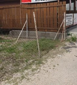 Két Kakas Hús-Hentesáru & Pecsenyés