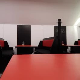 Kétlyukú Söröző-Borozó, Budapest - Belső