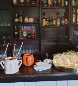 Kis Sziget Kávézó & Bár