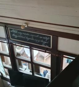 Kis Sziget Kávézó & Bár